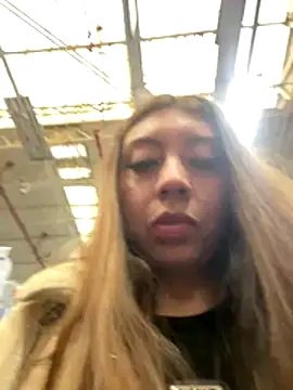 Sara-cooper2 online show from 11/29/25, 07:28