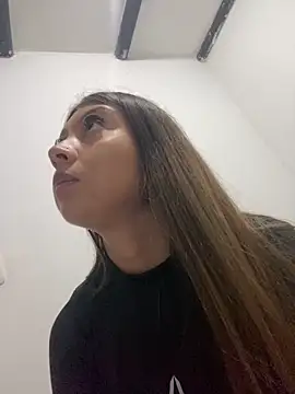 Sara-cooper2 online show from 02/04/26, 11:09