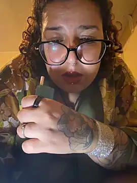 chiaretta loveit online show from 11/11/25, 09:26