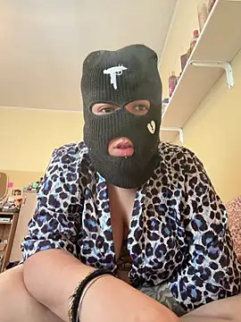 chiaretta loveit online show from 04/20/26, 12:30