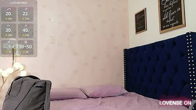 Snapshot of shyblacksweetiee chatting on 03/27/26, 03:01 shyblacksweetiee online show from 03/27/26, 03:01