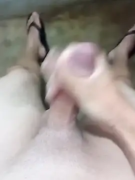 Snapshot of Michael22kkkkk chatting on 11/21/25, 09:35 Michael22kkkkk online show from 11/21/25, 09:35