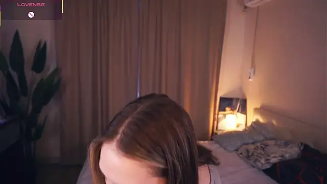 NguyetHankey online show from 12/23/25, 06:22