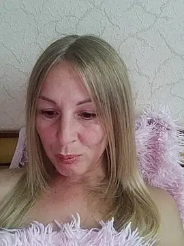 LunaSugarX online show from 10/04/25, 11:52