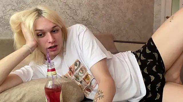 evelina228 online show from 10/02/25, 06:53