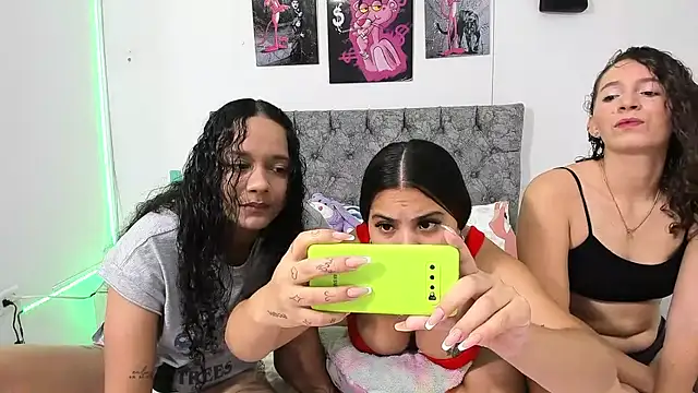 nay and aleja1 online show from 04/22/26, 12:35