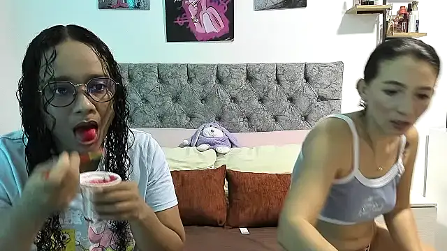nay and aleja1 online show from 05/21/26, 02:51
