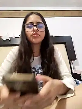 Snapshot of Goddesscut333 chatting on 10/30/25, 04:30 Goddesscut333 online show from 10/30/25, 04:30