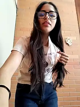 Snapshot of Goddesscut333 chatting on 11/06/25, 06:42 Goddesscut333 online show from 11/06/25, 06:42