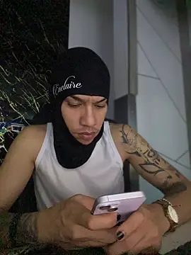 AlphaMasterXxx online show from 11/11/25, 04:34