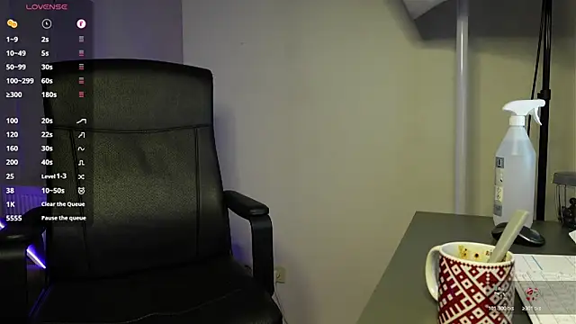 Ricky Becko online show from 10/31/25, 04:41