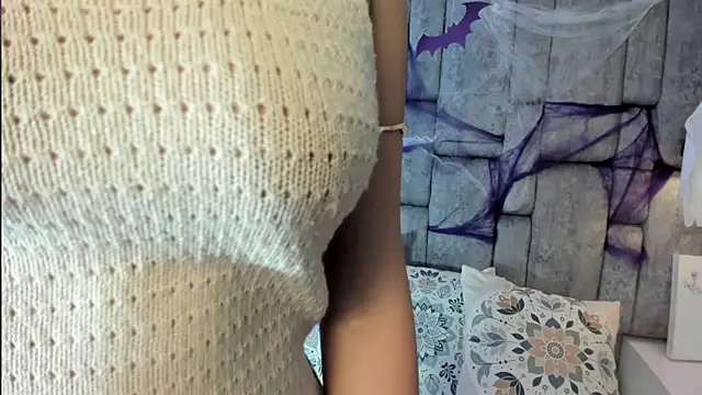 Snapshot of Lizzymarshall1 chatting on 10/23/25, 11:14 Lizzymarshall1 online show from 10/23/25, 11:14