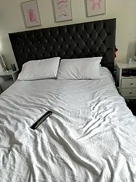 brunetteGirl274 online show from 10/05/25, 11:19