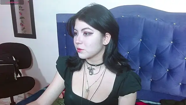 Snapshot of Ginebra_Sensual chatting on 09/27/25, 12:43 Ginebra Sensual online show from 09/27/25, 12:43