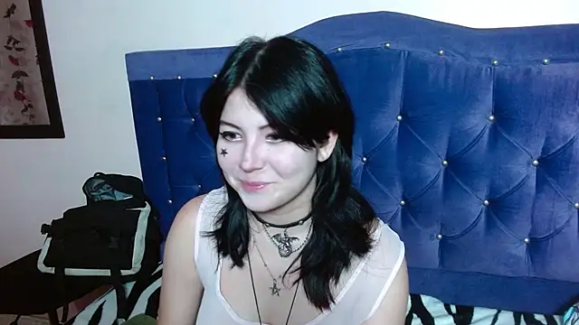 Snapshot of Ginebra_Sensual chatting on 10/09/25, 12:36 Ginebra Sensual online show from 10/09/25, 12:36