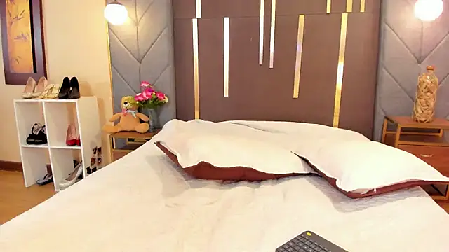 OliviGrace online show from 09/17/25, 10:11