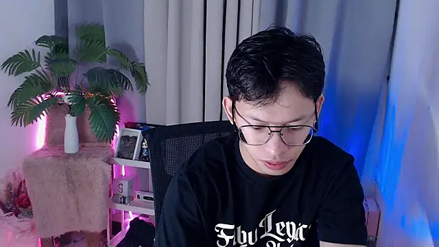 pinkcock froi2305 online show from 02/15/26, 01:13