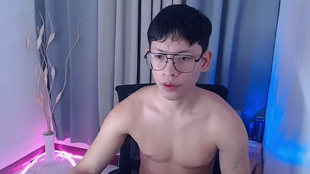 pinkcock froi2305 online show from 04/02/26, 05:27