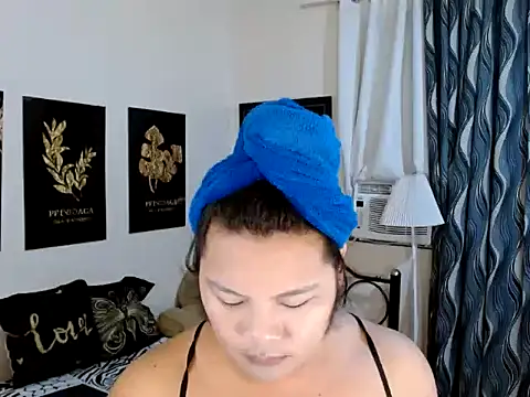 TSbrianaHugeCock online show from 02/02/26, 04:27