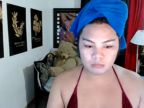 Snapshot of TSbrianaHugeCock chatting on 04/27/26, 02:59 TSbrianaHugeCock online show from 04/27/26, 02:59