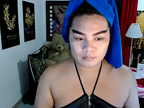 Snapshot of TSbrianaHugeCock chatting on 05/09/26, 10:42 TSbrianaHugeCock online show from 05/09/26, 10:42
