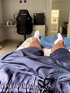 Novinho16cmz online show from 10/10/25, 04:06