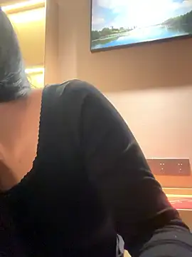 luluya1314 online show from 01/10/26, 08:38