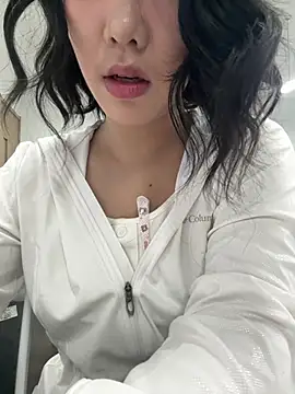 luluya1314 online show from 04/14/26, 10:32