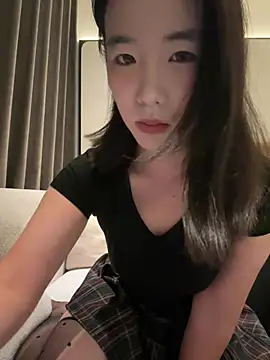 Snapshot of luluya1314 chatting on 06/05/26, 09:48 luluya1314 online show from 06/05/26, 09:48