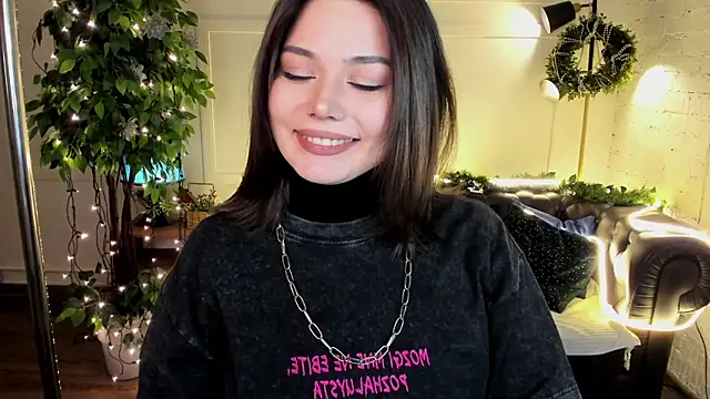 Dark Moni online show from 12/17/25, 02:28