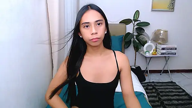 Snapshot of scarlet_smith7 chatting on 06/06/26, 01:21 scarlet smith7 online show from 06/06/26, 01:21