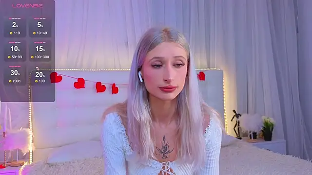 Monica Leen online show from 02/19/26, 06:20