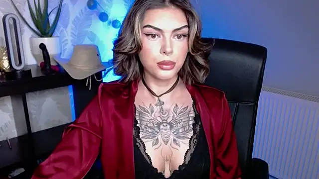 Snapshot of Nova_SIN chatting on 02/05/26, 05:56 Nova SIN online show from 02/05/26, 05:56