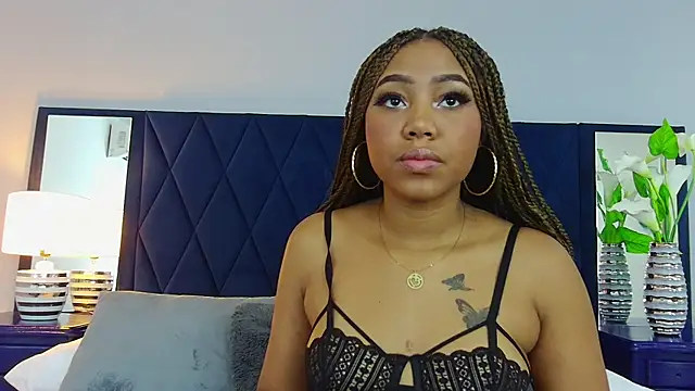 AngelaRoberts online show from 09/13/25, 03:50