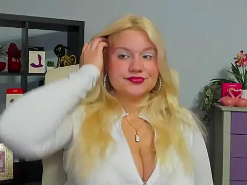 Snapshot of samantha_darling chatting on 07/21/26, 11:34 samantha darling online show from 07/21/26, 11:34