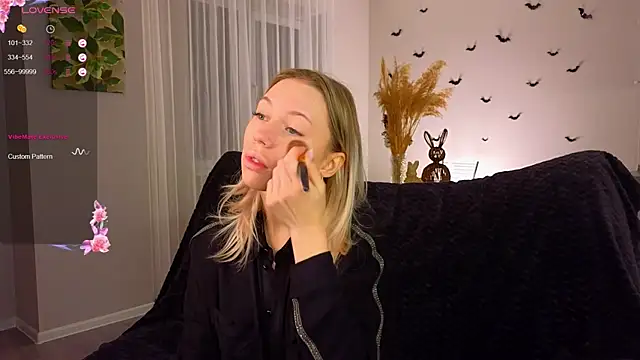 NyxaThorn online show from 11/06/25, 04:30