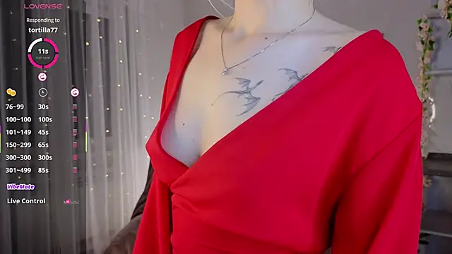 NyxaThorn online show from 04/18/26, 07:58