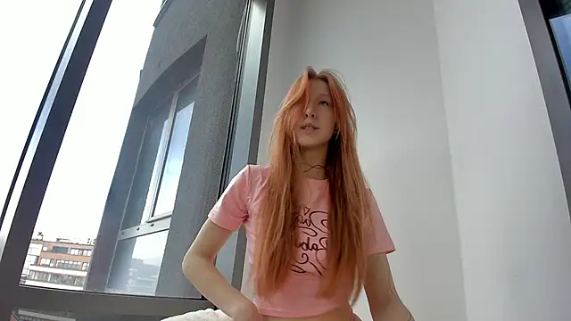 Snapshot of FoxieKiss chatting on 11/22/25, 08:57 FoxieKiss online show from 11/22/25, 08:57