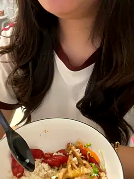 Snapshot of Knorr_Vietnams chatting on 10/07/25, 02:31 Knorr Vietnams online show from 10/07/25, 02:31