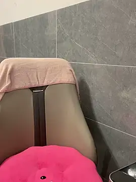 Snapshot of Knorr_Vietnams chatting on 10/24/25, 11:17 Knorr Vietnams online show from 10/24/25, 11:17