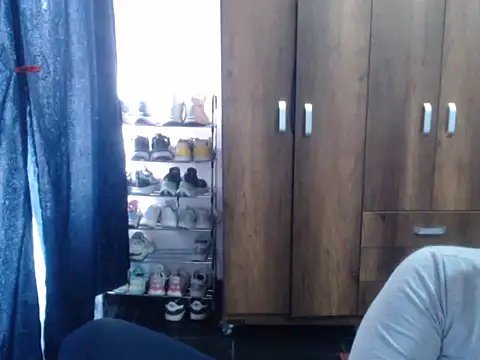 cloequeen15 online show from 11/27/25, 05:59