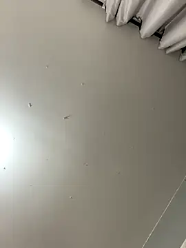 Aliciawhitee online show from 10/13/25, 12:10