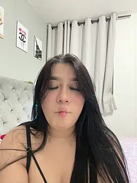 Aliciawhitee online show from 12/14/25, 11:53