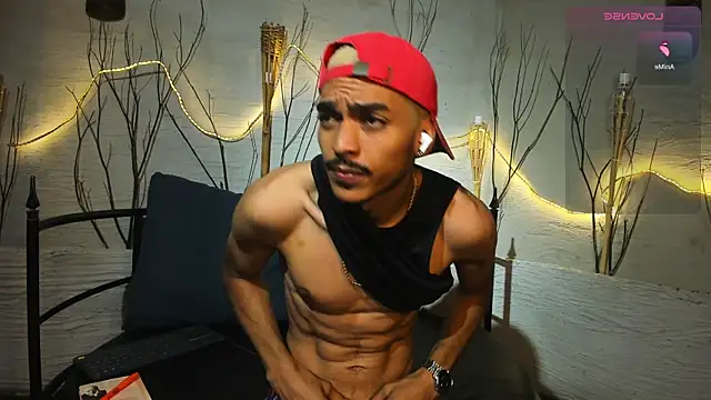 MarcusRain  online show from 12/05/25, 03:59