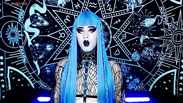 naomi satan online show from 09/10/25, 12:32