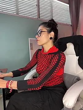 Esmeralda CO online show from 02/02/26, 03:22