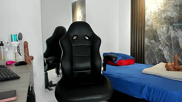 zafina 09 online show from 11/16/25, 10:43