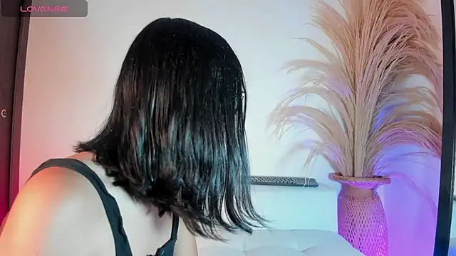 Noami Rose online show from 12/04/25, 01:48