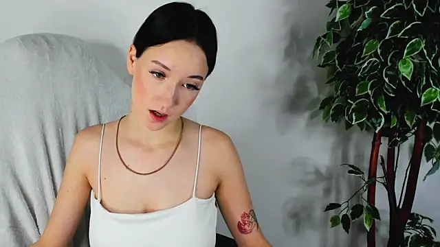 EileenMoores online show from 09/20/25, 06:36