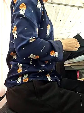 irina hana online show from 11/29/25, 12:57